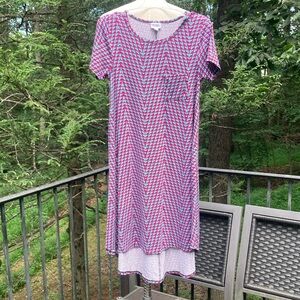 LuLaRoe pink/blue Stylish Geometric Patterned Dress with pocket on front sz. XS